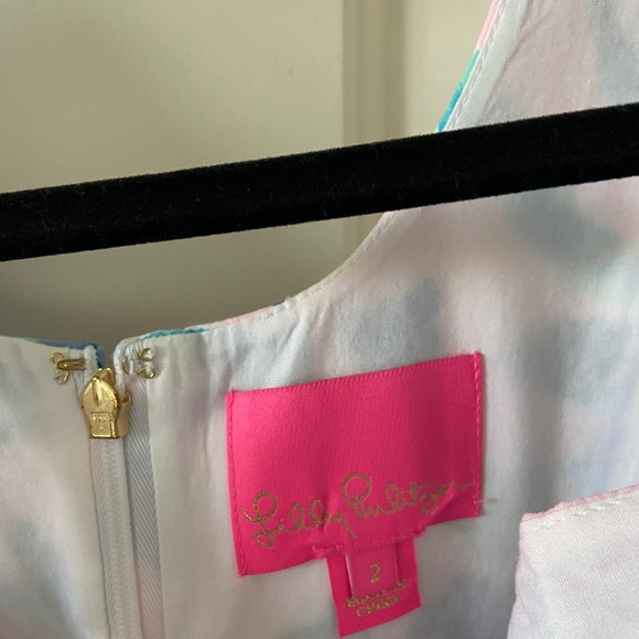 Lilly Pulitzer Dress Size 2 Light Pink With Blue Roses Side Ties - Picture 5 of 5